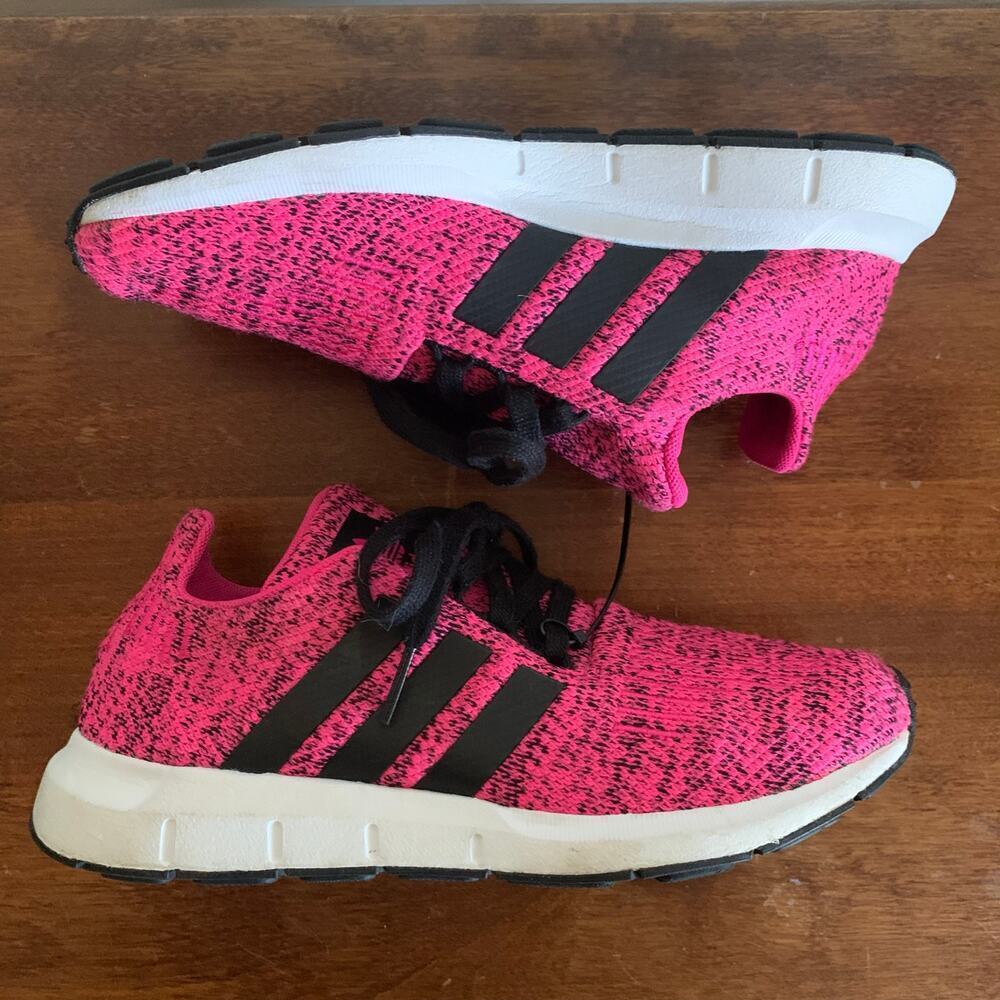 Adidas Swift Run J Sneakers Pink Black Women's Size 6 Girl's Size 4 - Picture 2 of 10